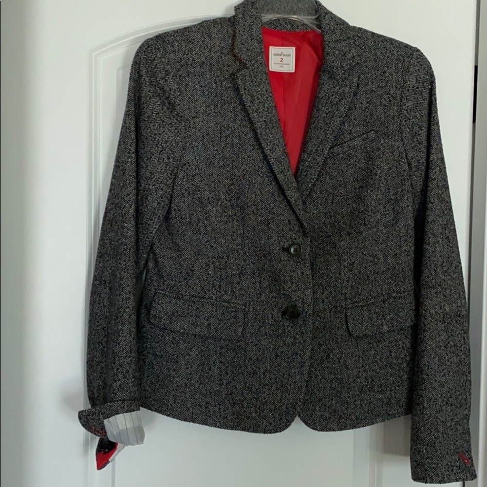 Women’s tail Blazer-size 2